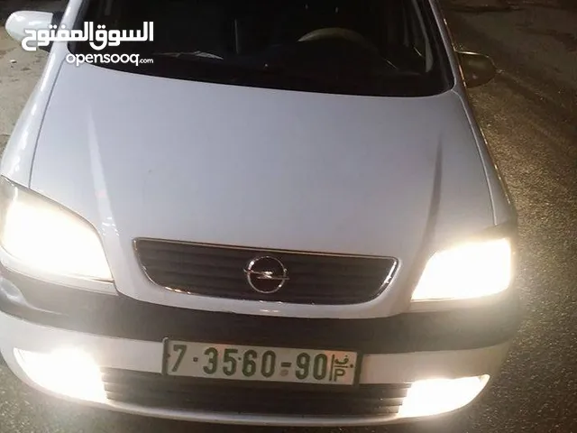 Used Opel Zafira in Ramallah and Al-Bireh
