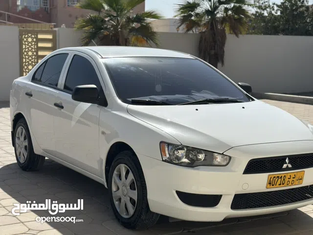 للبيع ميتسوبيشي صالون لانسر