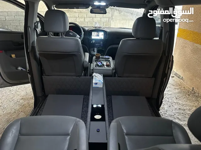 هوانداي ستاريكس جراند 2017 للبيع