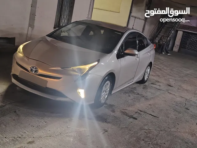 Used Toyota Prius in Zarqa
