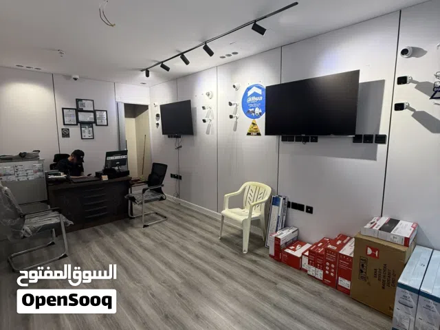 كميرات والأنظمة الرقمية