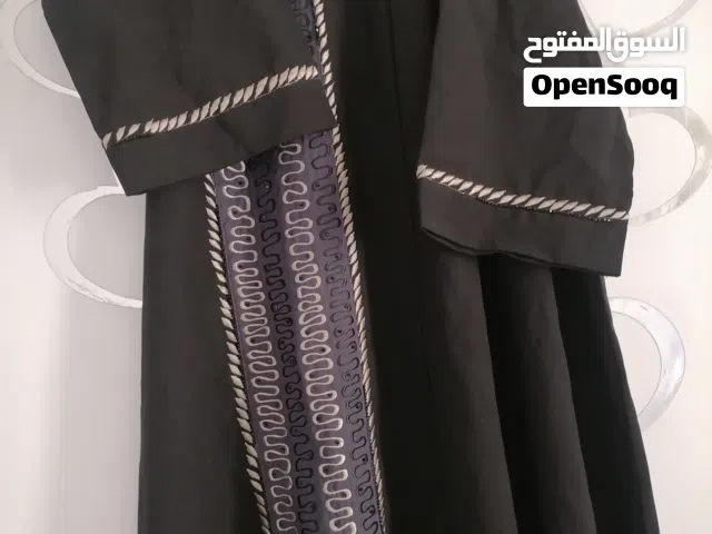 عبايات مستعملة شبه جديد