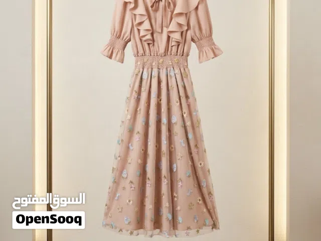 أمنية البحر الوردية (The Celestial Sea Gown)