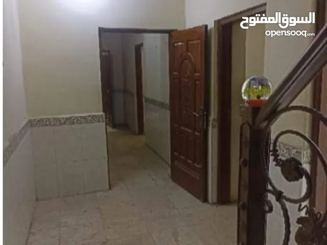 203 m2 4 Bedrooms Townhouse for Sale in Basra Rissala