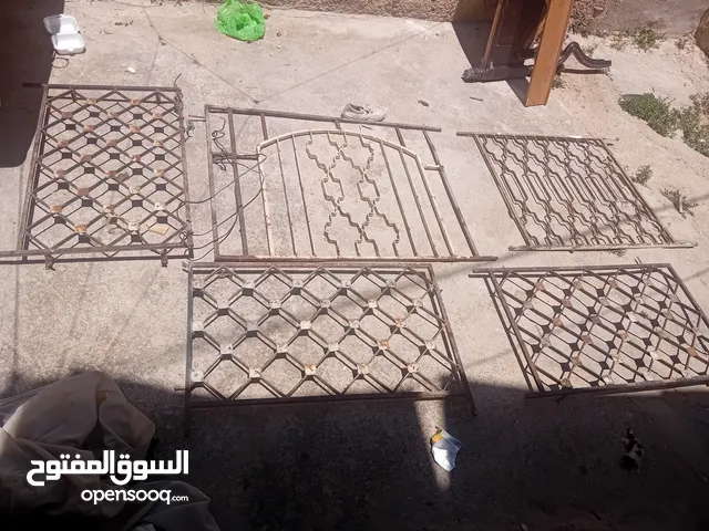 شبابيك ثقال مستعمل