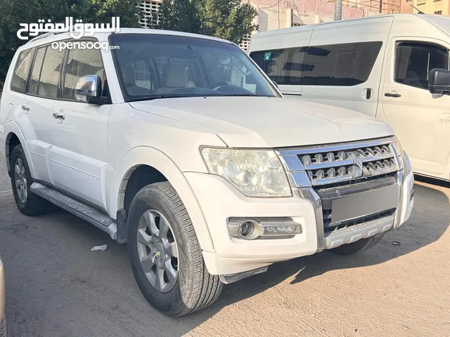 Pajero 2016 Original paint very good  condition للبيع باجيرو 2016. صبغ وكاله اللون