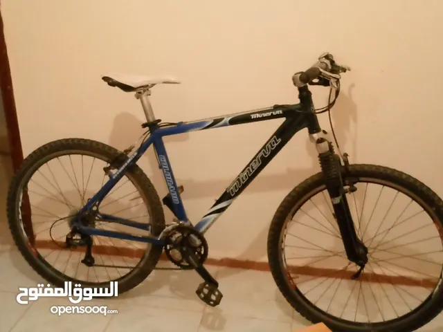 Vélo en bon état a vendre a bon prix Taper Minerva colorado