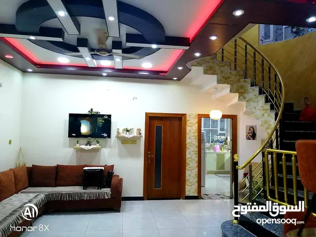 150 m2 3 Bedrooms Townhouse for Sale in Basra Qibla