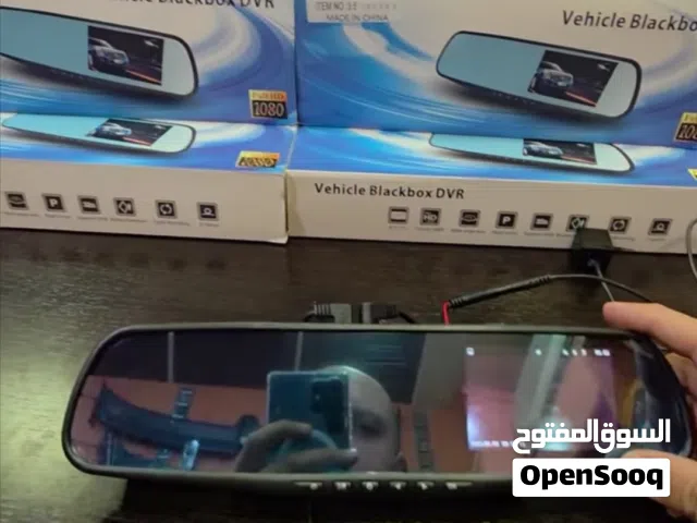 كامره خارجيه كما موضح بالصوره تشتغل على مكان الجداحه دقه عاليه مراقبه الشارع من الامام وخلف السيار