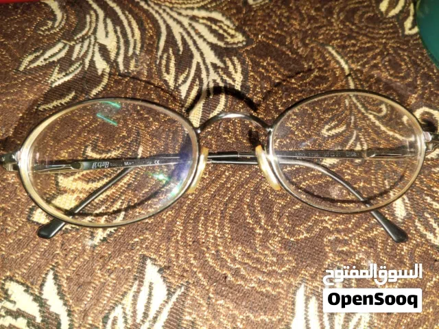 عنوان الإعلان: نظارة طبية كلاسيكية (Vintage) ماركة LE CLUB إيطالية أصلية للبيع - عمان