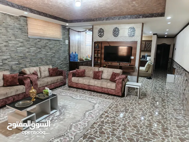200 m2 5 Bedrooms Apartments for Rent in Irbid Aydoun