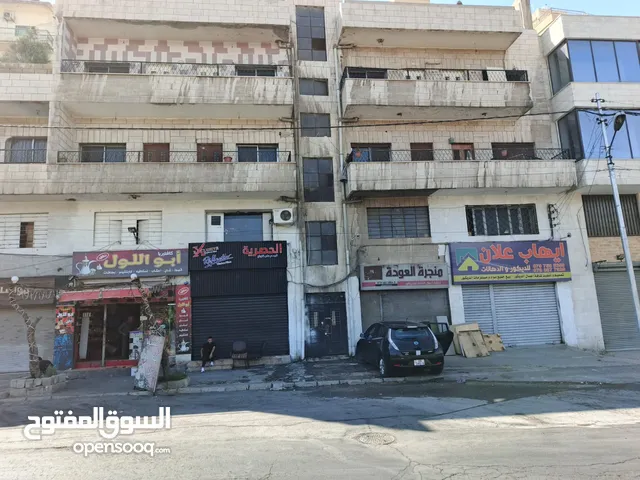 أربع شقق و سطحين للبيع في منطقة الهاشمي الجنوبي