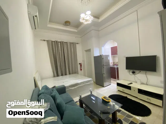 استوديو للايجار الشهري منطقة حيوية مع مطبخ منفصل وبلكونه باركن مجاني بسعر مناسب اليوم مفروش فرش جديد