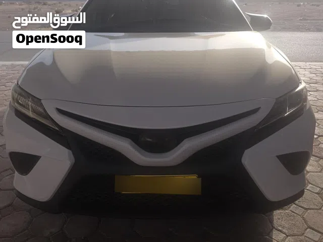 2019 تويوتا كامري SE