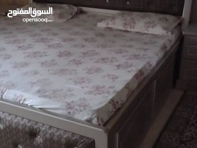 للبيع سرير مستعمل