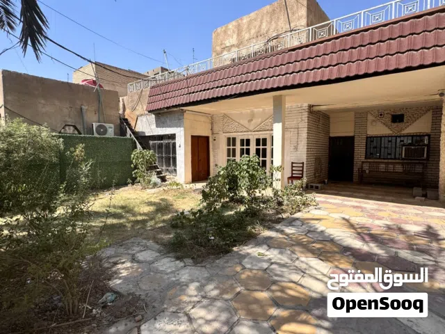 بيت للبيع قرب مدارس الفارابي خلف مكتب الأفراح للسياقه يبعد عن شارع بغداد 150 متر عن جسر التربية