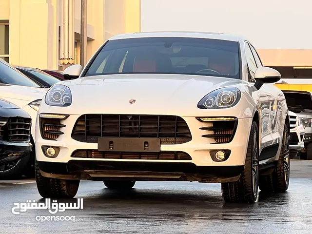 Porsche Macan 2016 in Sharjah