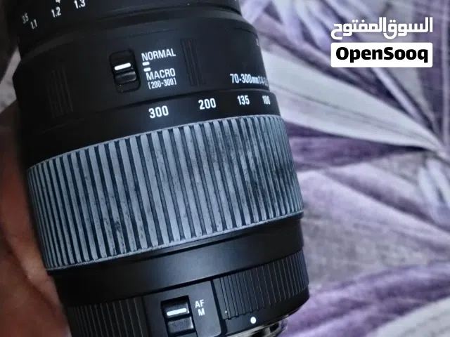 camera lance Sigma 70-300mm F4-5.6 APO DG Macro for Canon Mount