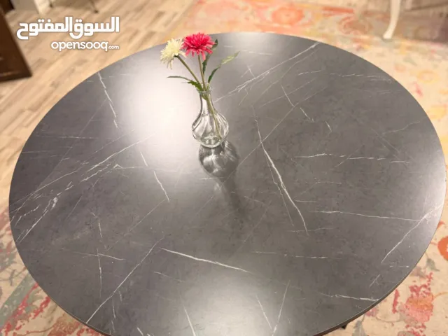 طاولة طعام من ايكيا - جديده - 40 دينار