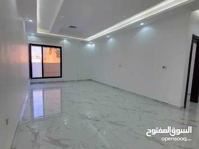 100 m2 4 Bedrooms Apartments for Rent in Hawally Rumaithiya