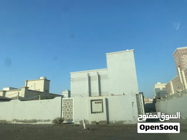 250 m2 3 Bedrooms Apartments for Rent in Muscat Seeb