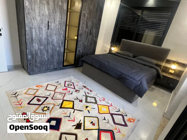 شقة طلابية و عائليه مفروشه و فاخره للإيجار