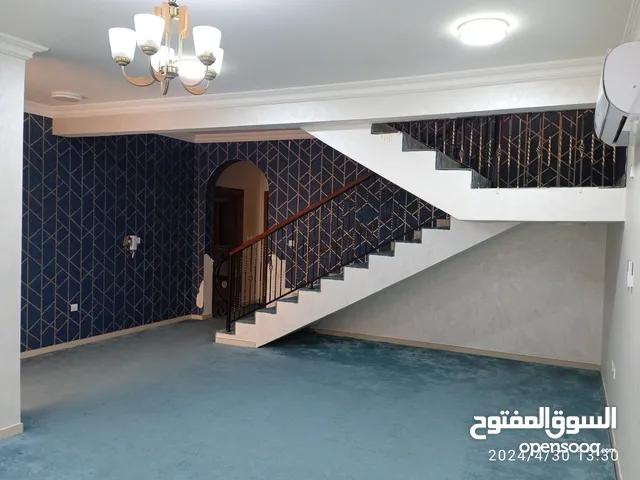 500 m2 5 Bedrooms Villa for Rent in Al Wakrah Other