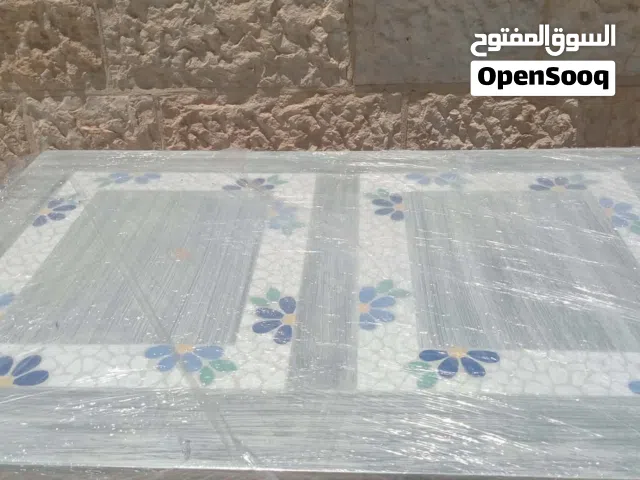 طاولة سفرة سيراميك شبه جديد