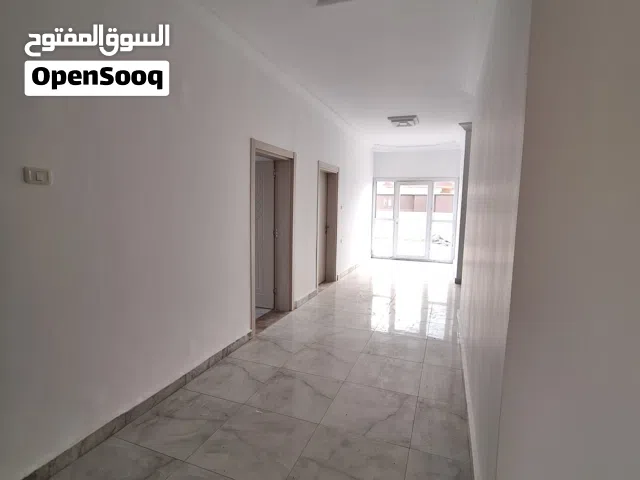 شقة للايجار في منطقة راس حسن بالتحديد مقسم سيالة