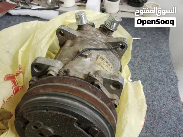 كباس تكييف ساندن بحالة ممتازة يصلح لسيارة دبابة و سيارات اخري السعر 3000 جنية