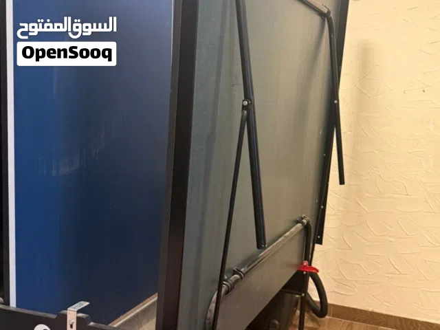 طاولة تنس وضع جيد جدًا