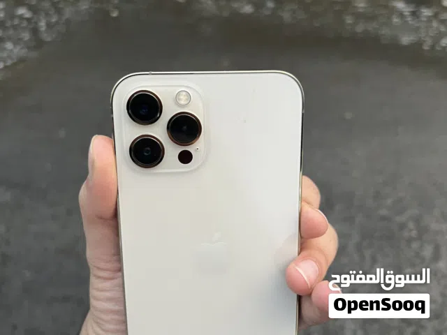 عررررطة ايفون 12 برو ماكس حبة واحدة بس لون ذهبي نضييييف كررررت