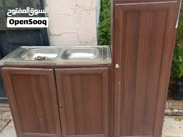 خزانة الومنيوم بني ومجلى ستيل للبيع