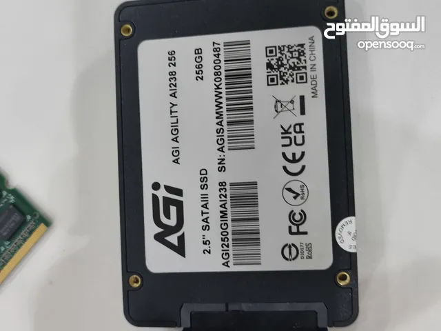 وحده تخزين 256GB النوع SSD 2.5