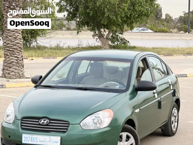 2008 هيونداي اكسنت Standard