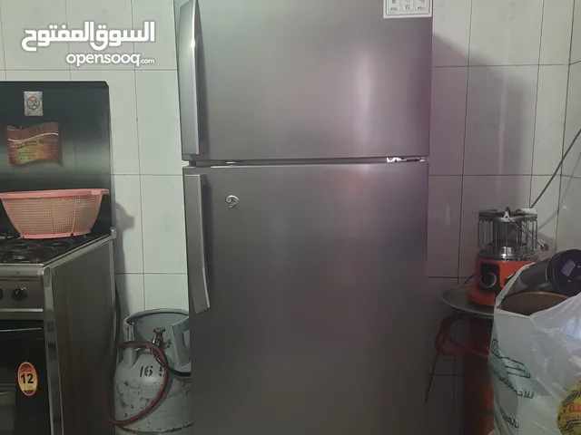 ثلاجة نوع ناشيونال ستار بحالة شبه جديدة وغسالة ناشيونال سونيك 7 كغ واثنين مايكرويف