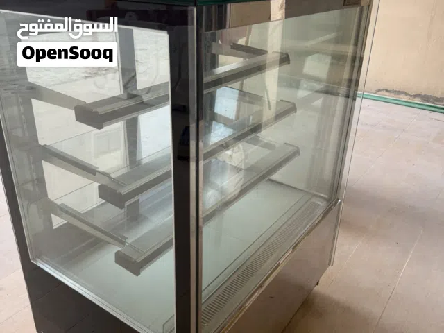 Cake Display ثلاجة عرض شبه جديدة