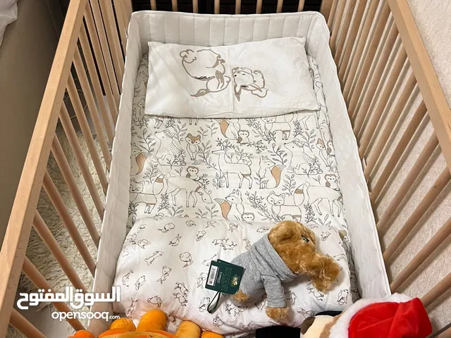 سرير أطفال مريح Cozy Baby Crib bed