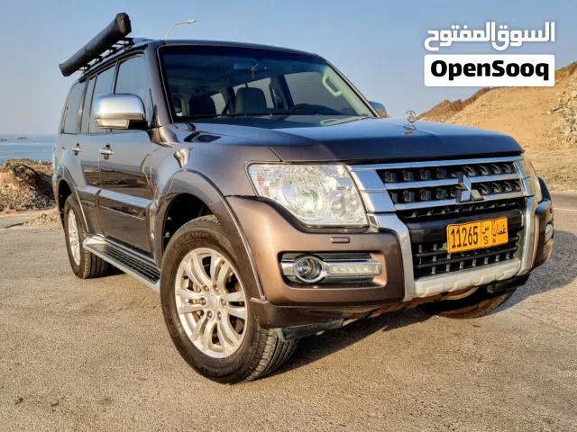 2016 Mitsubishi Pajero GLS 3.8 V6  Full Options