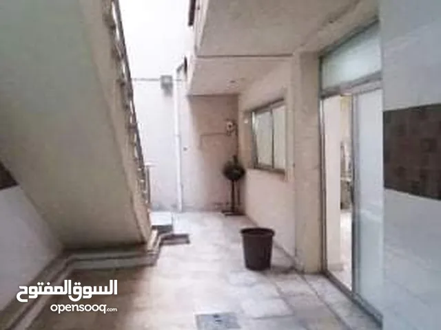 200 m2 4 Bedrooms Townhouse for Sale in Tripoli Edraibi