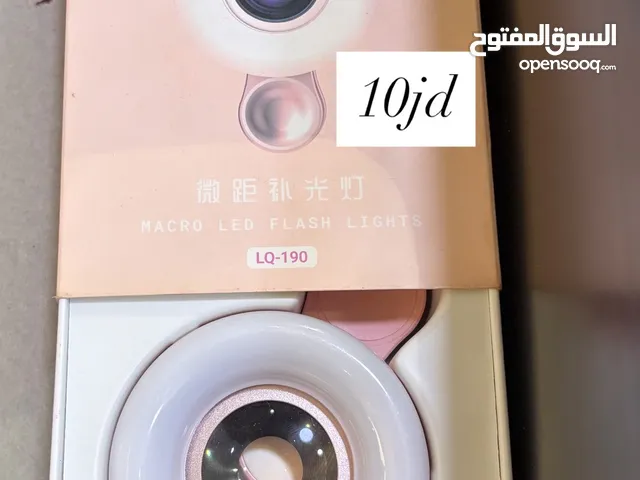 ادوات رموش جديدة غير مستعملة والبعض منها استعمل لا يذكر بحالة جيدة يوجد شرح اكثر عن الرموش