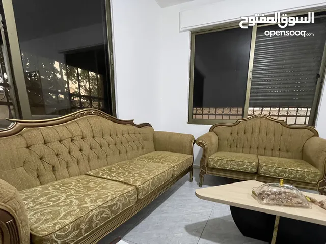 طقم كنب سبع مقاعد