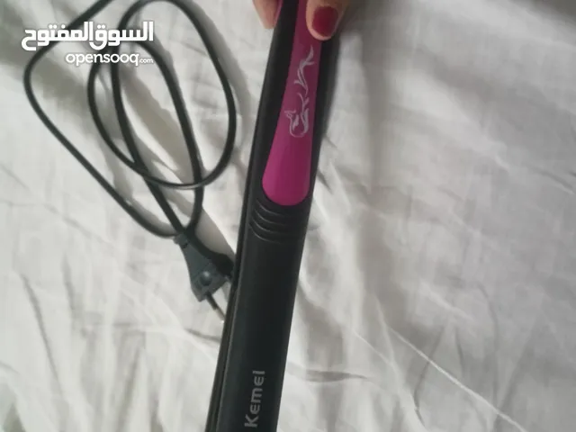 مكوه KEMEI لفرد الشعر