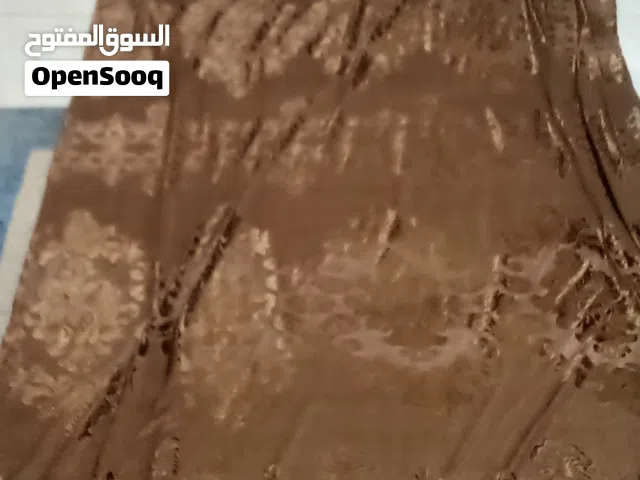 برادي اربع قطع لون بيني