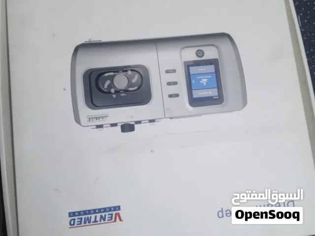 جهاز VentMed DreamSleep DS-6 Auto CPAP، وهو جهاز طبي يستخدم لعلاج انقطاع النفس أثناء النوم