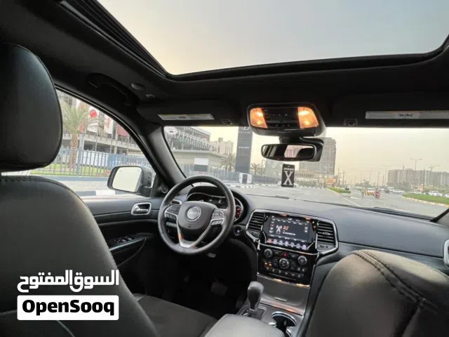 جيب كراند شيروكي بلاك توب 2020