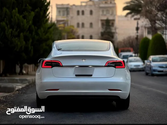 جمرك جديدTesla model 3