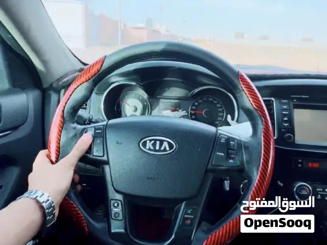 2012 كيا كادينزا Standard