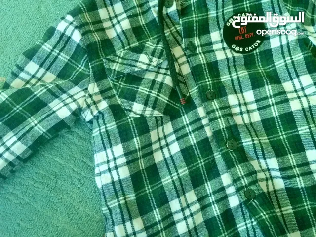 شروة ملابس أطفال من عمر سنة لسنتين ومن خمس سنوات لثمن سنوات