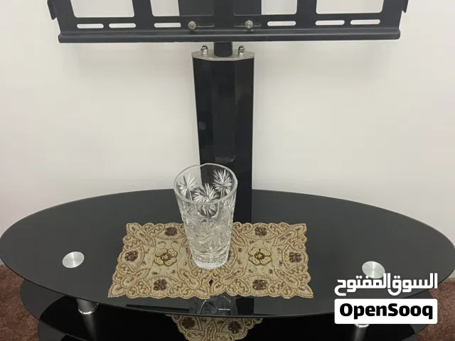 طاولة تلفاز